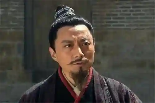 雷横阵容搭配图片(雷主后期最强阵容搭配)插图1