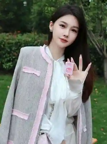 装扮女王纯白搭配阵容(为纯白女王戴上荆棘之冠)插图4