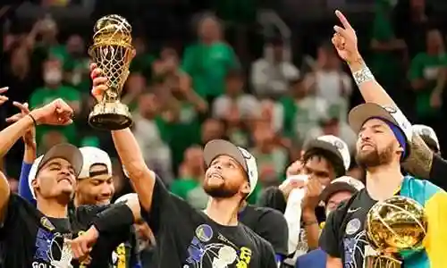 nba球员玩阵容搭配插图