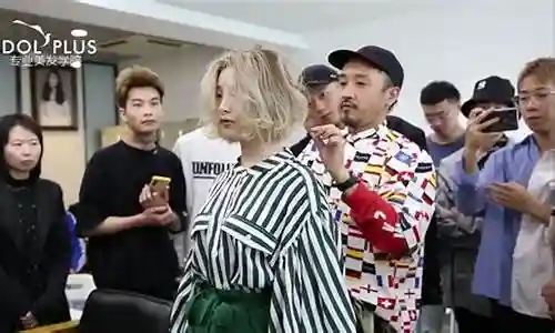 美发技术最强阵容怎么搭配插图