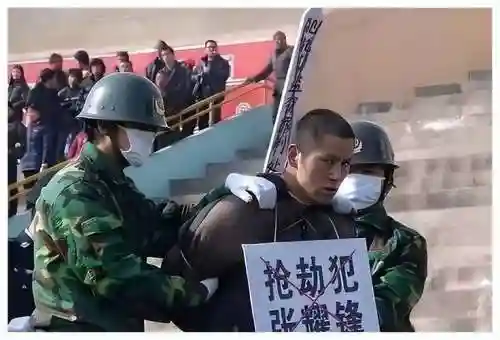 死刑阵容插图