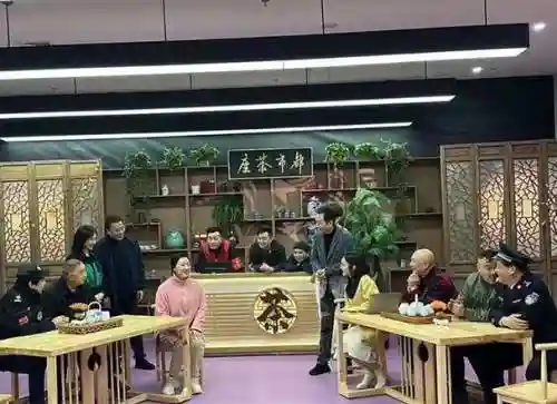 都市茶座阵容_1插图1